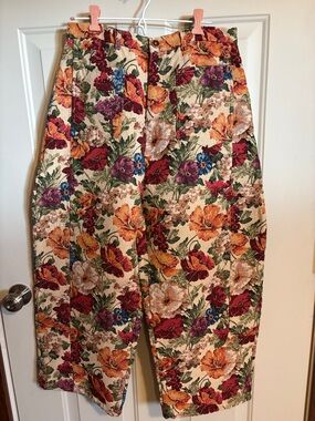 Davi & Dani Floral Print ultra barrel pant in Cream, Green, Red oranges